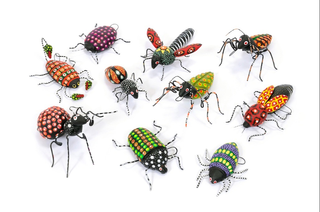 Ceramic & Wire Insects 3560