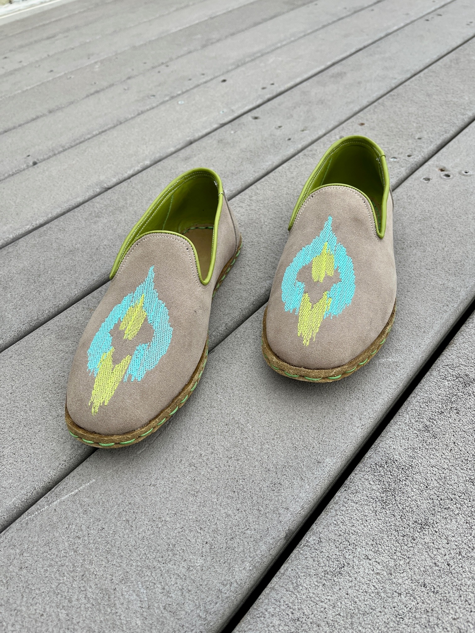 MUSZ Shoes with Turquoise Embroidery 5586